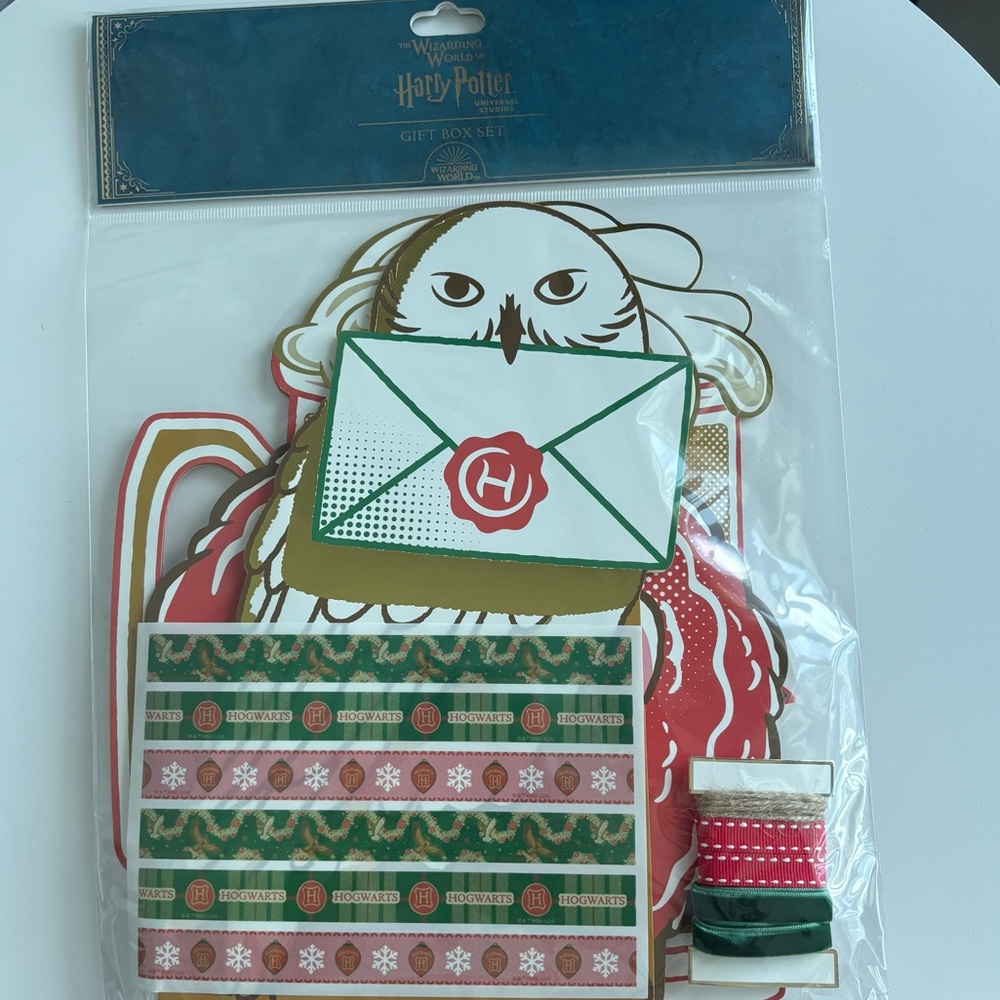 Warner Bros. Wizarding World Gift Box Set